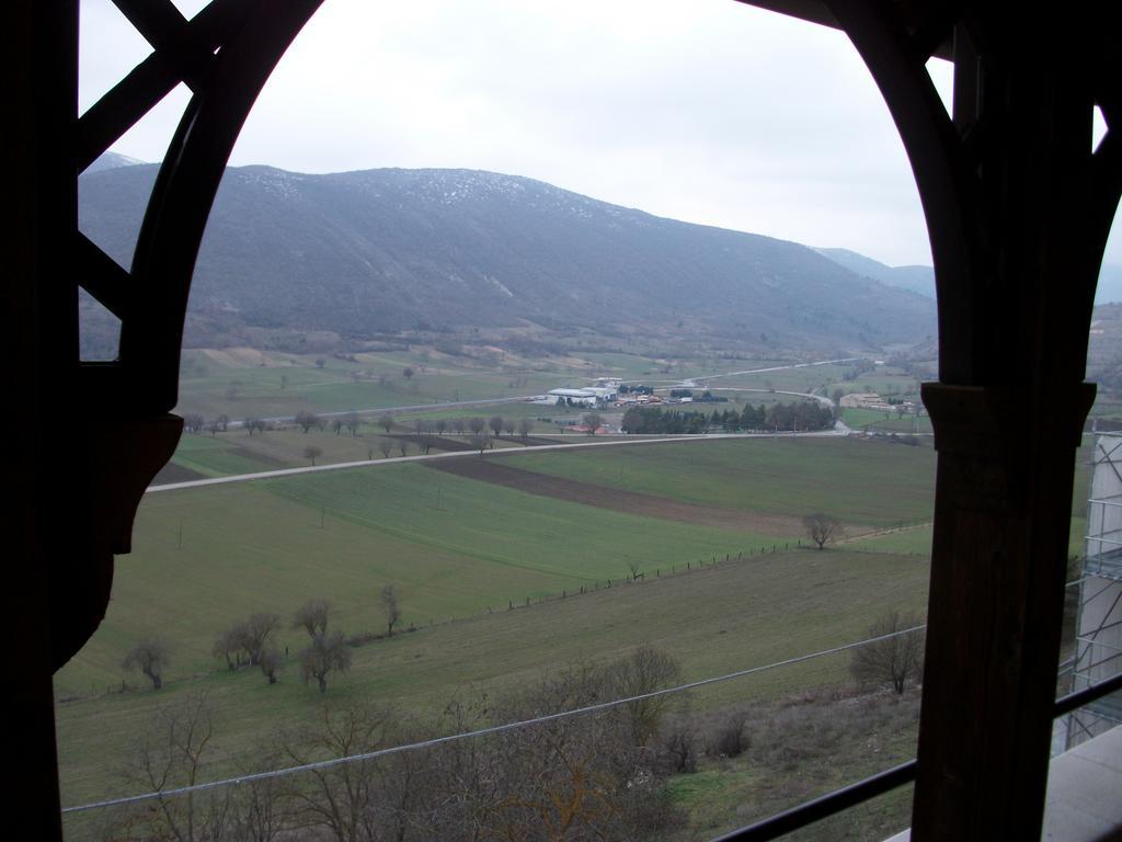 La Loggia Di Federico Hotel Navelli Kültér fotó